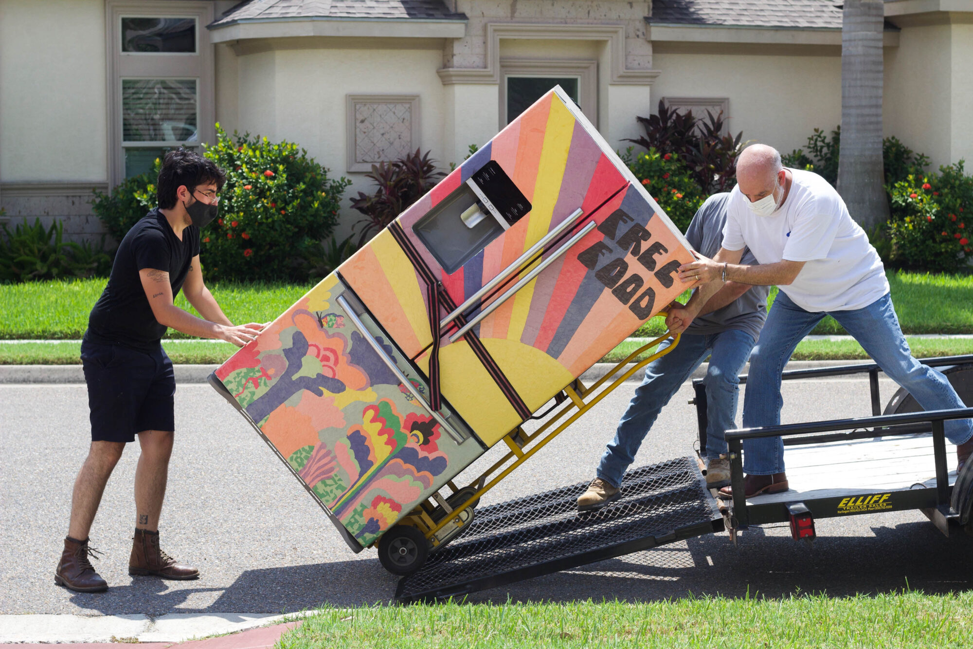 Organizers in the Rio Grande Valley worked this summer to ensure people had access to food in neighborhoods with high rates of food insecurity. All photos by Ángela García.